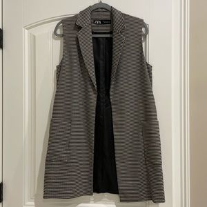 ZARA houndstooth print vest